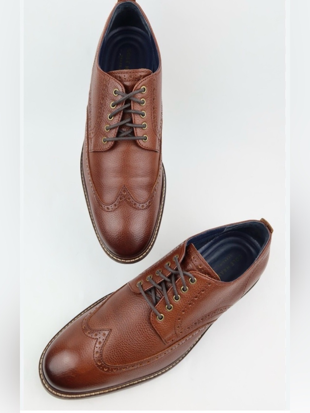 Cole Haan Watson Wingtip Oxfords Brown Leather size 10 with Cedar Shoe Tree